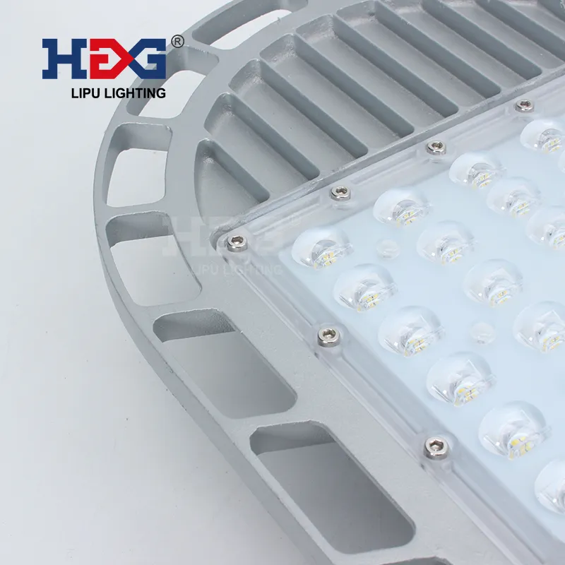 High Lumen Bright IP65 100W 120W LED Street Lamp