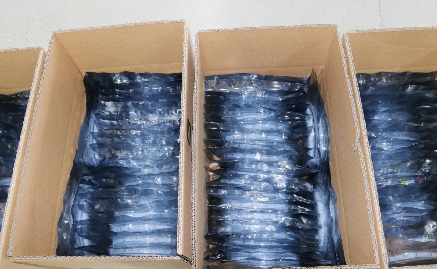 TUV-CE, UL Approved LED Light Strips 3years Warranty LED Strip